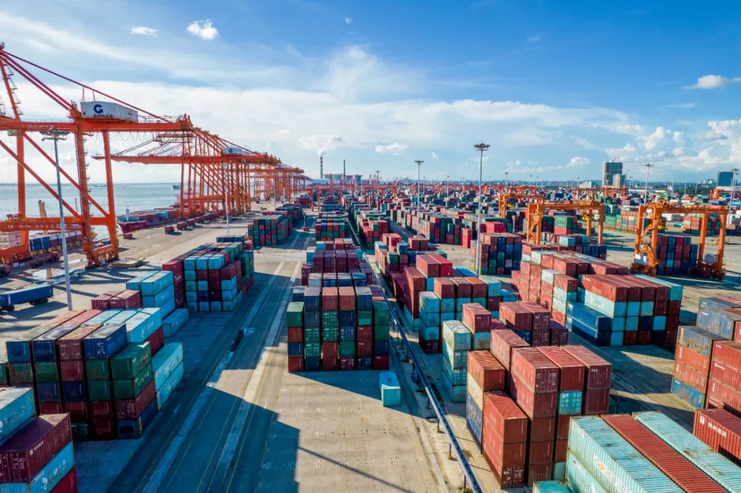 廣西欽州港片區(qū)1-5月外貿(mào)進(jìn)出口增勢(shì)強(qiáng)勁，領(lǐng)跑區(qū)域發(fā)展